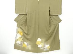 リサイクル　菊模様刺繍三つ紋色留袖(比翼付き)